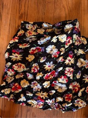Liz Claiborne Black Floral Mini Skirt with Red, Cream & Purple Blooms